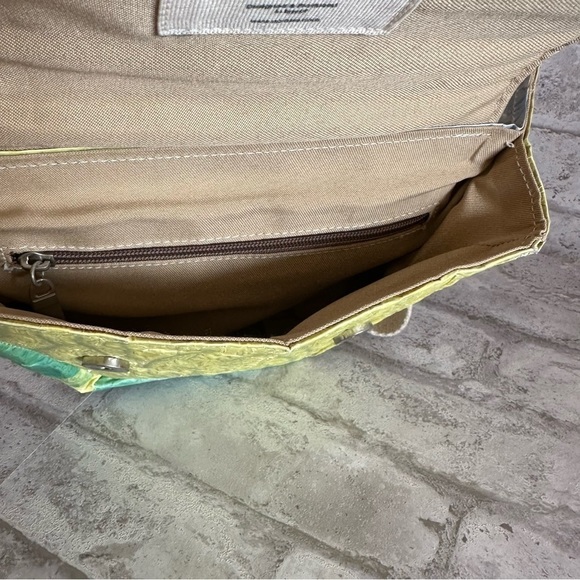 UPFUSE Candy Waist Bag made of 15 recycled plastic bottles Fanny‎ Pack Yellow - Picture 2 of 9